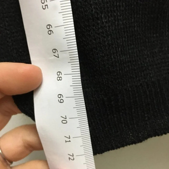 Vintage - Black Knit Midi Skirt - Picture 7 of 8